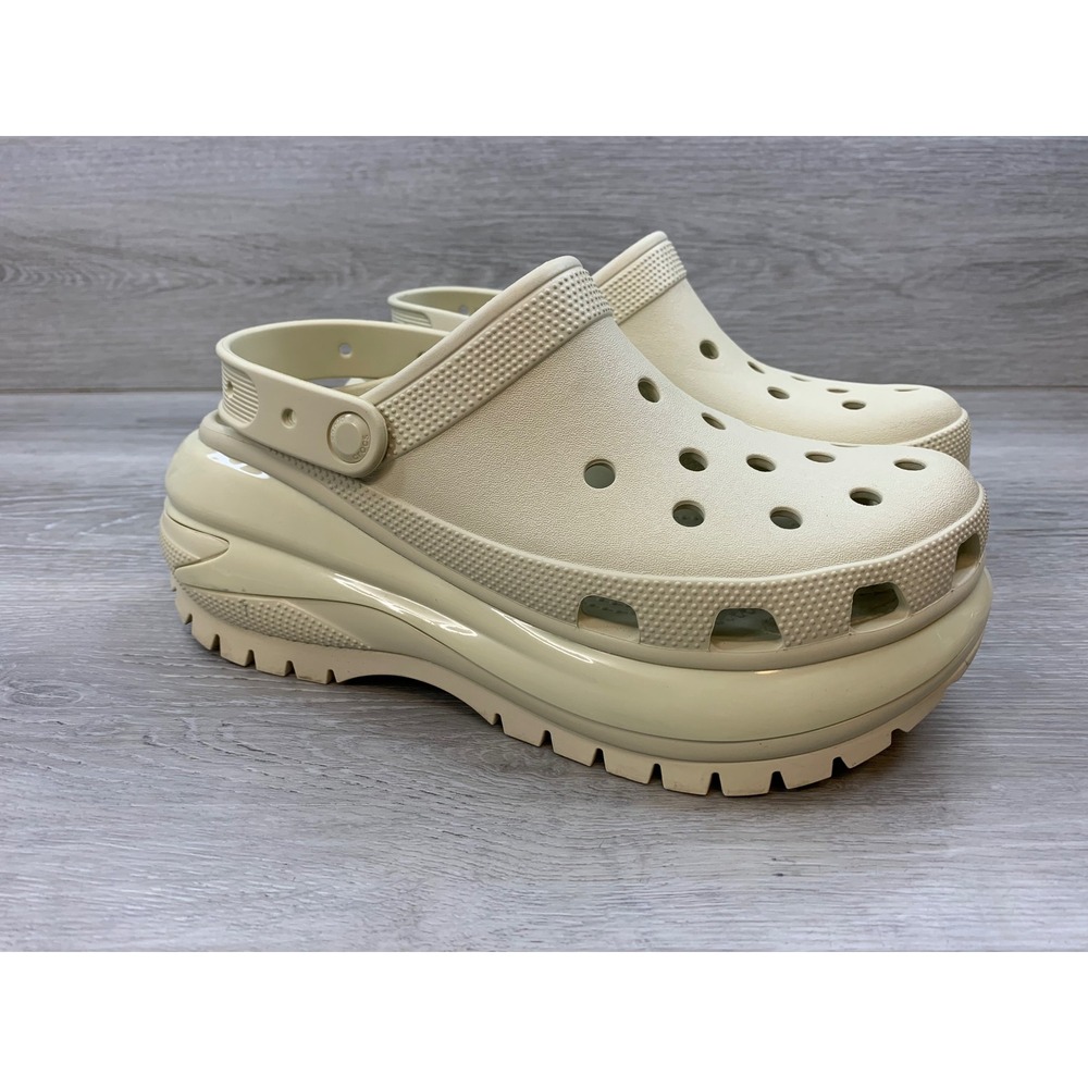 Crocs Mega Crush Clog Bone Cream Platform Lug Sole Sandals Women's 11 Shoes